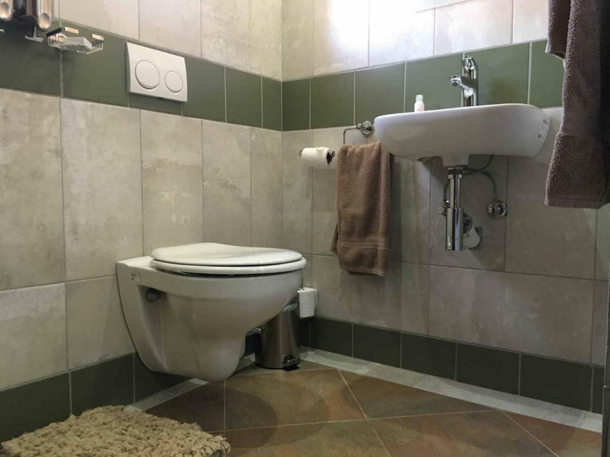 Halleria Self Catering Уайт Ривър Екстериор снимка